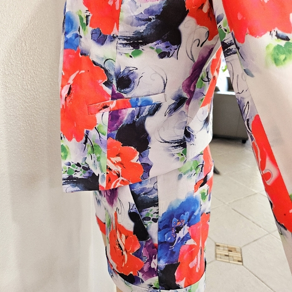 OVI SET OF BLAZER AND SHORTS - Picture 9 of 11